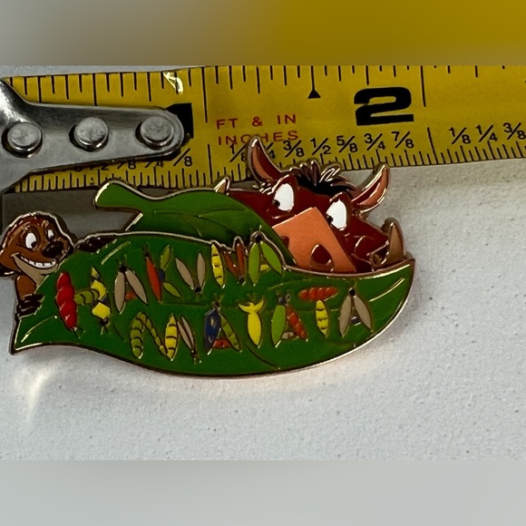 Disney Pin Lion King Hakuna Matata Leaf and Grubs Timon and Pumbaa 2023 - Picture 5 of 5